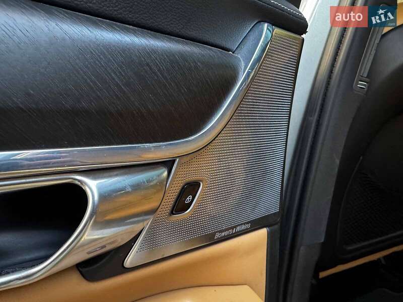 Універсал Volvo V90 Cross Country 2017 в Києві