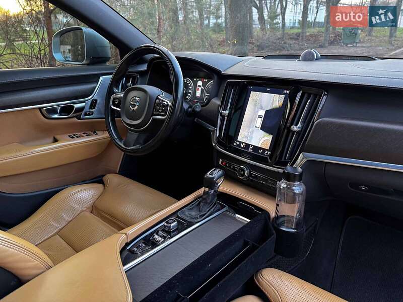 Універсал Volvo V90 Cross Country 2017 в Києві