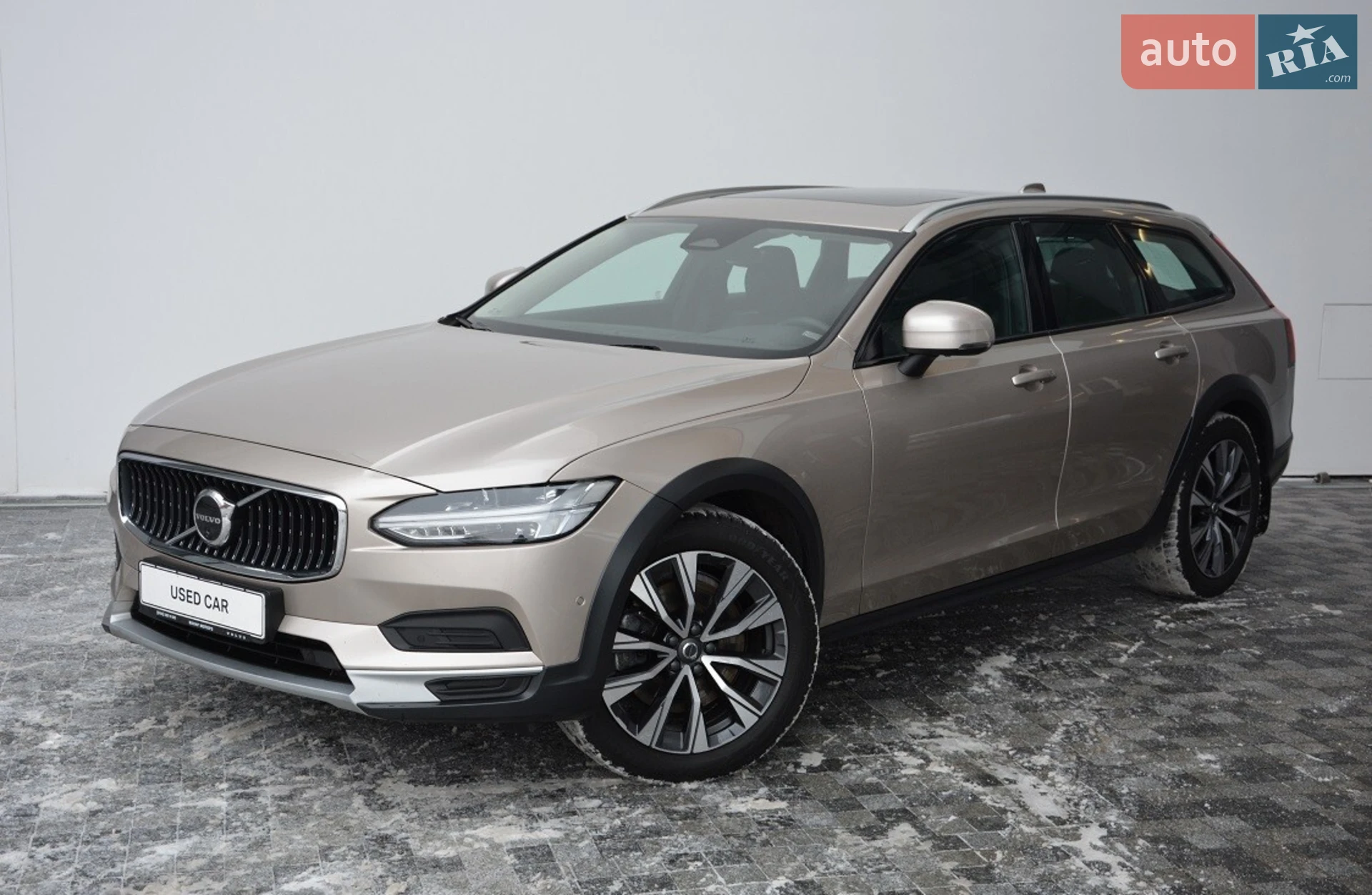 Volvo V90 Cross Country I Restyling