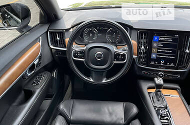 Универсал Volvo V90 2017 в 