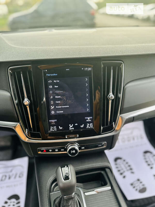 Универсал Volvo V90 2018 в Иршаве