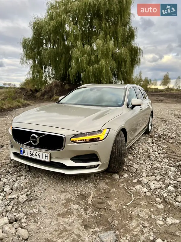 Volvo V90