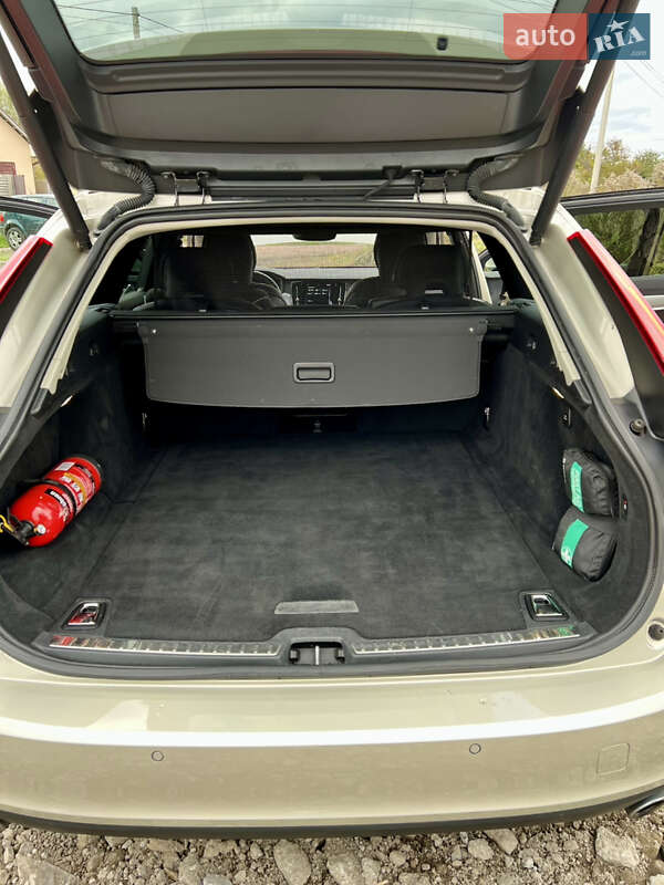 Универсал Volvo V90 2018 в Киеве