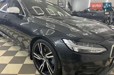 Универсал Volvo V90 2018 в Тростянце