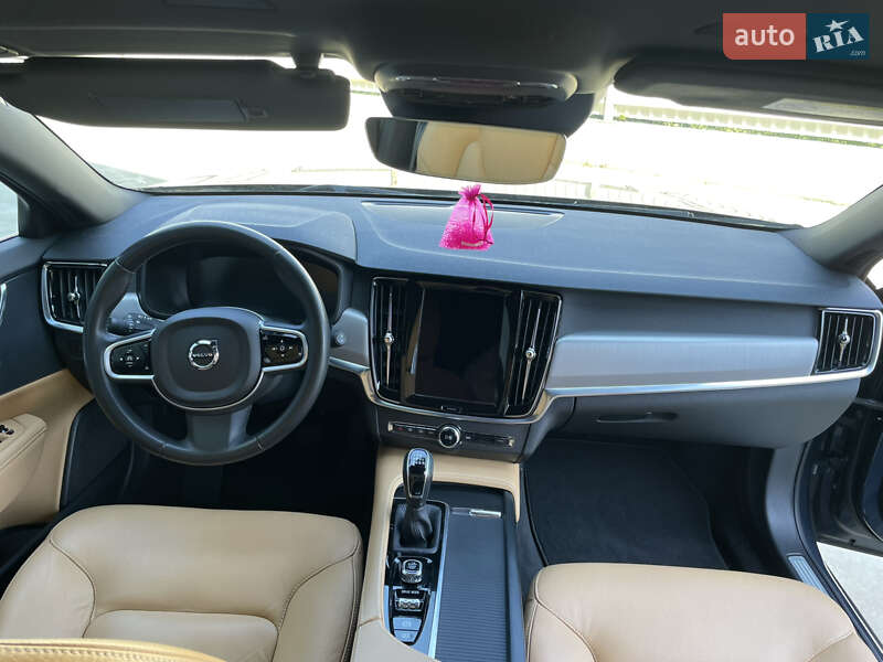 Универсал Volvo V90 2019 в Львове