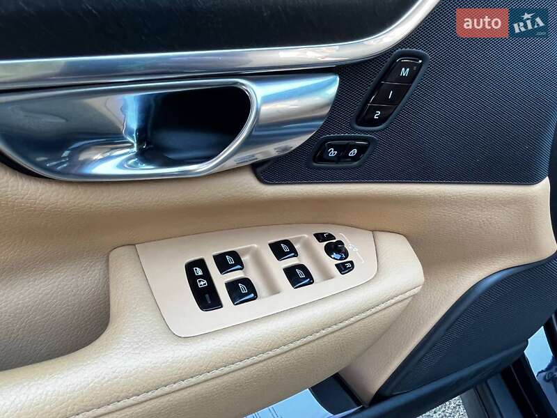 Универсал Volvo V90 2017 в Киеве фото 17 Универсал Volvo V90 2017 в Киеве