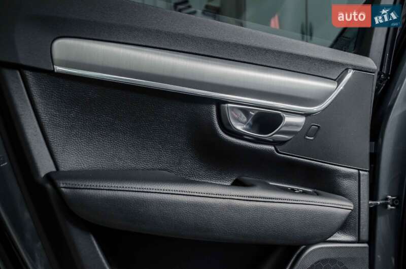Универсал Volvo V90 2017 в Коломые фото 19 Универсал Volvo V90 2017 в Коломые