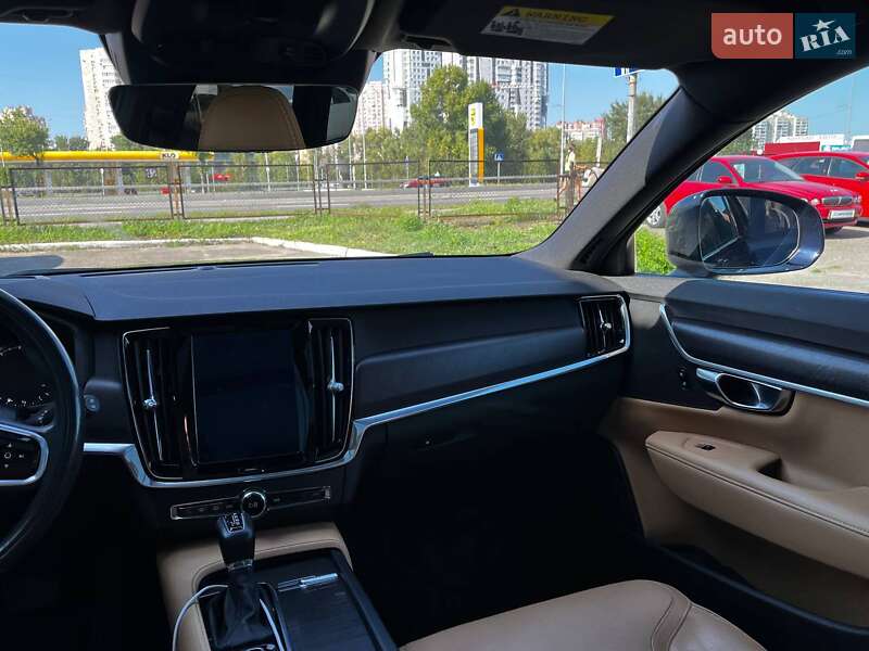 Универсал Volvo V90 2017 в Киеве