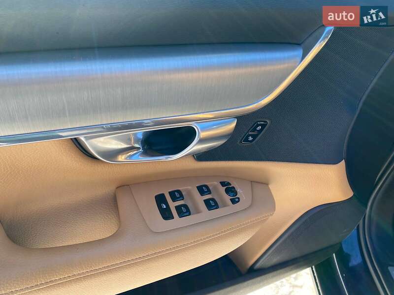 Универсал Volvo V90 2017 в Львове фото 11 Универсал Volvo V90 2017 в Львове