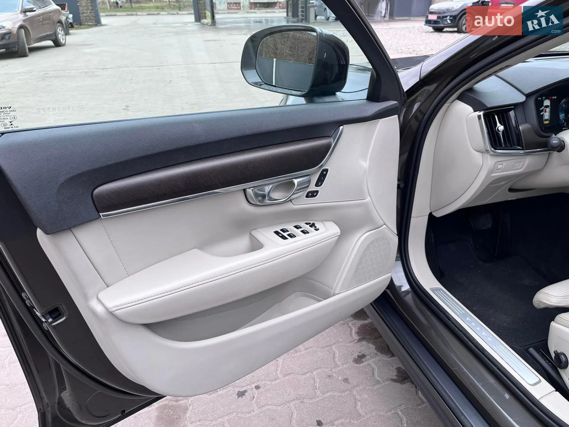 2017 Volvo V90 - мініатюра 20
