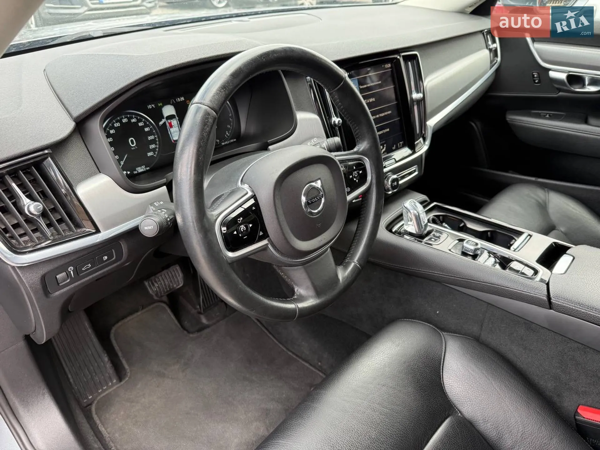 2017 Volvo V90 - мініатюра 28