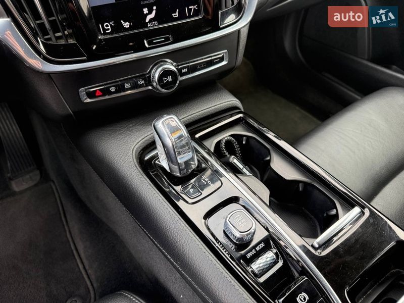 Універсал Volvo V90 2017 в Стрию