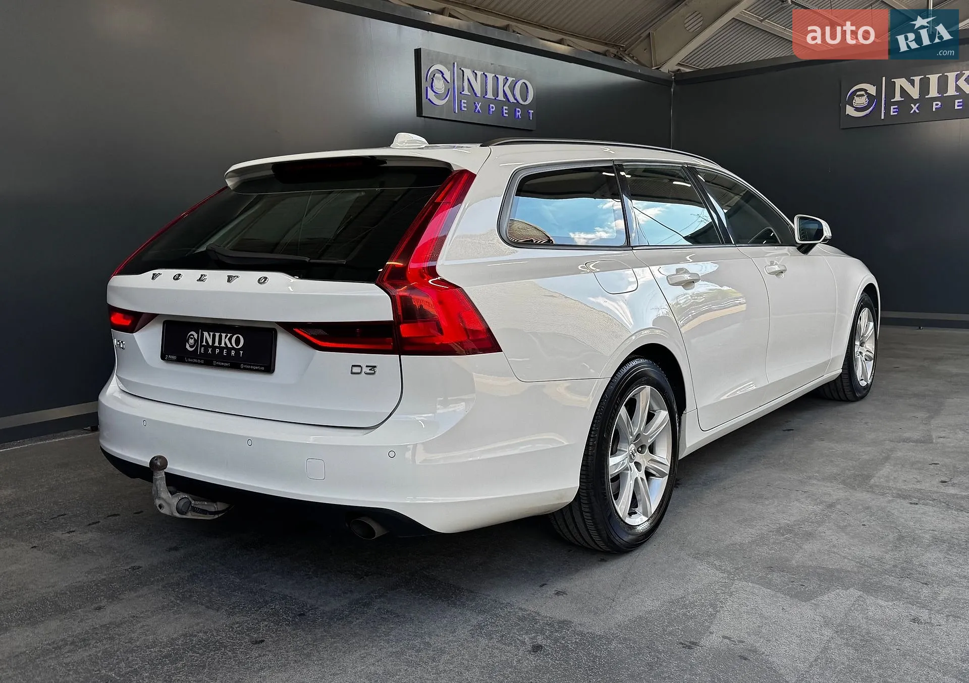 2017 Volvo V90 - мініатюра 15