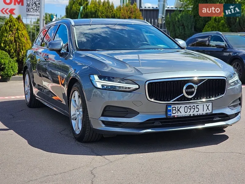 Volvo V90