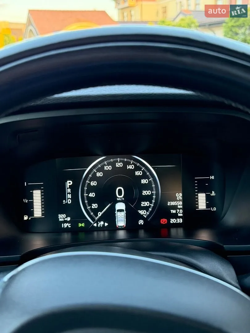 2017 Volvo V90 - мініатюра 12