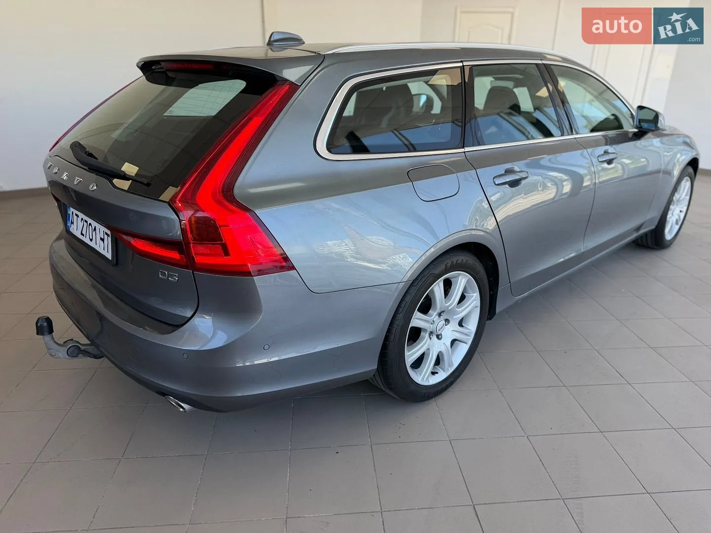 2017 Volvo V90 - мініатюра 16