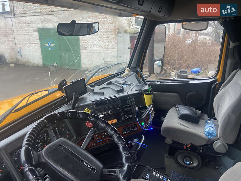 Самоскид Volvo VNL 660 2002 в Вінниці