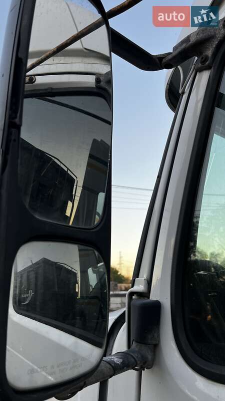 Тягач Volvo VNL 660 2001 в Киеве