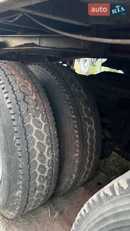Тягач Volvo VNL 660 2001 в Киеве