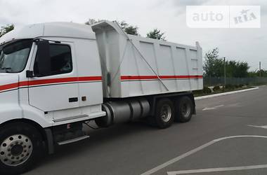 Самосвал Volvo VNL 670 2003 в Запорожье