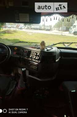 Тягач Volvo VNL 670 2003 в 