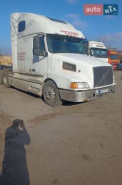 Тягач Volvo VNL 670 2003 в Одессе