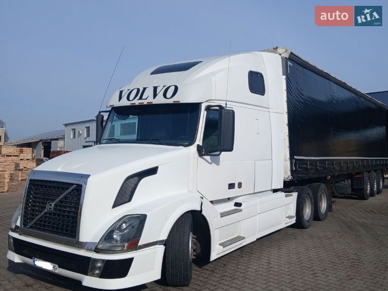 Volvo VNL 670 2006