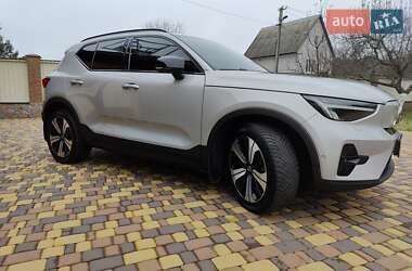 Позашляховик / Кросовер Volvo XC40 Recharge 2022 в Києві