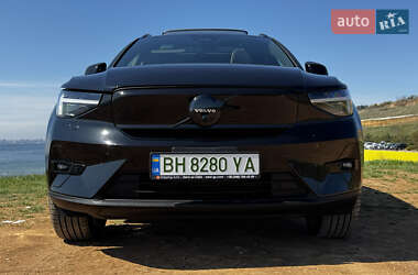 Внедорожник / Кроссовер Volvo XC40 Recharge 2022 в 