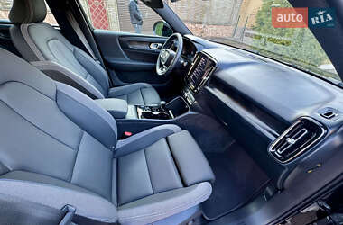 Внедорожник / Кроссовер Volvo XC40 Recharge 2022 в Ровно