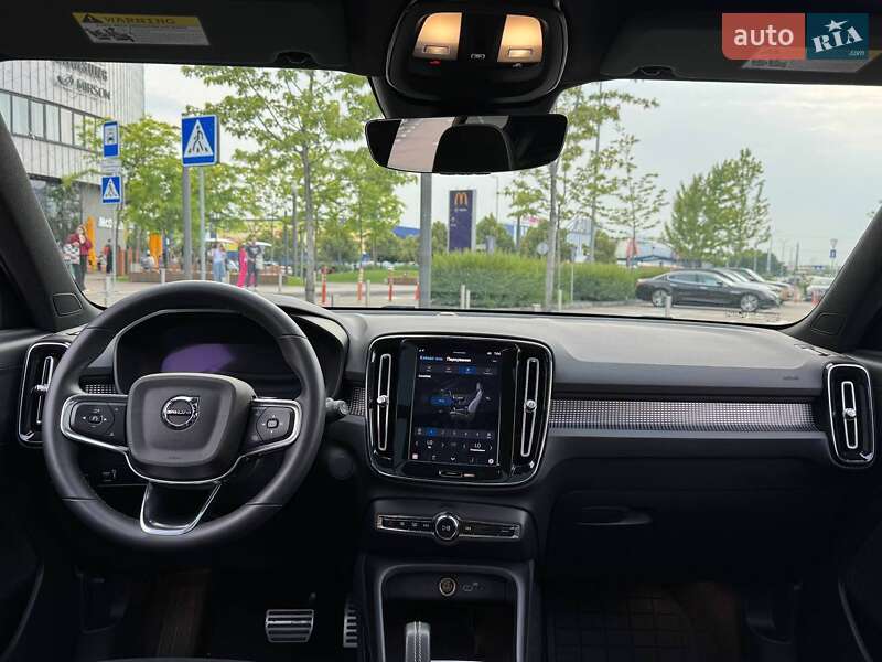 Внедорожник / Кроссовер Volvo XC40 Recharge 2021 в Киеве