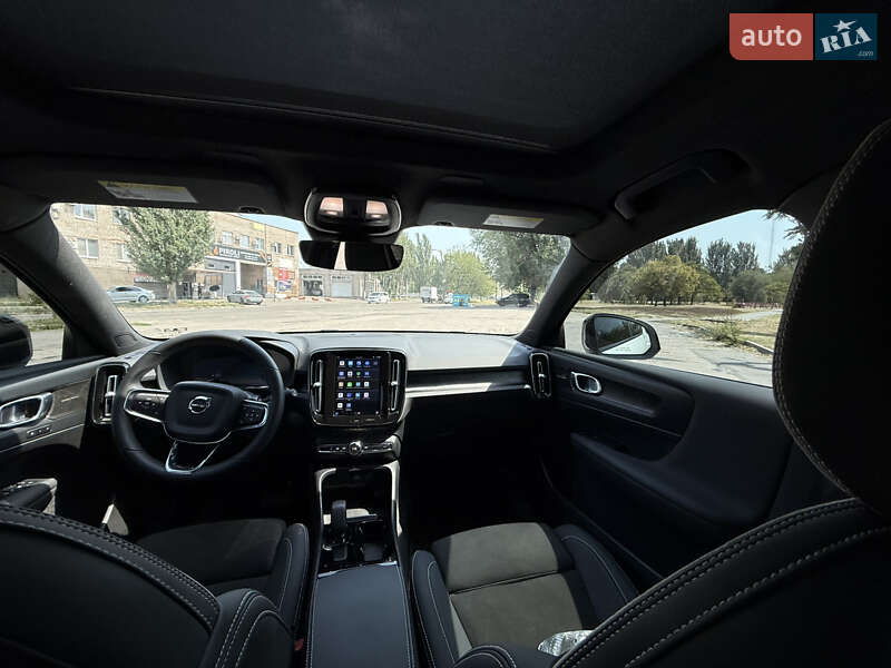 Внедорожник / Кроссовер Volvo XC40 Recharge 2022 в Запорожье