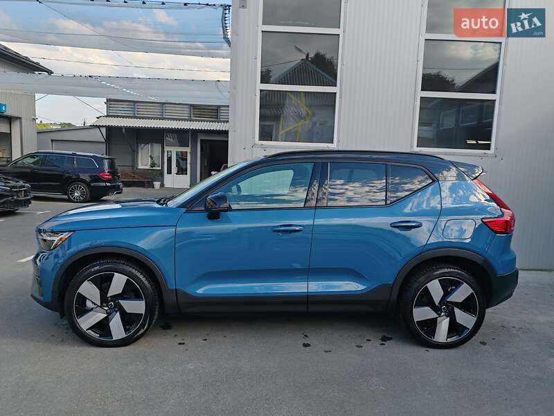 Позашляховик / Кросовер Volvo XC40 Recharge 2023 в Чернівцях