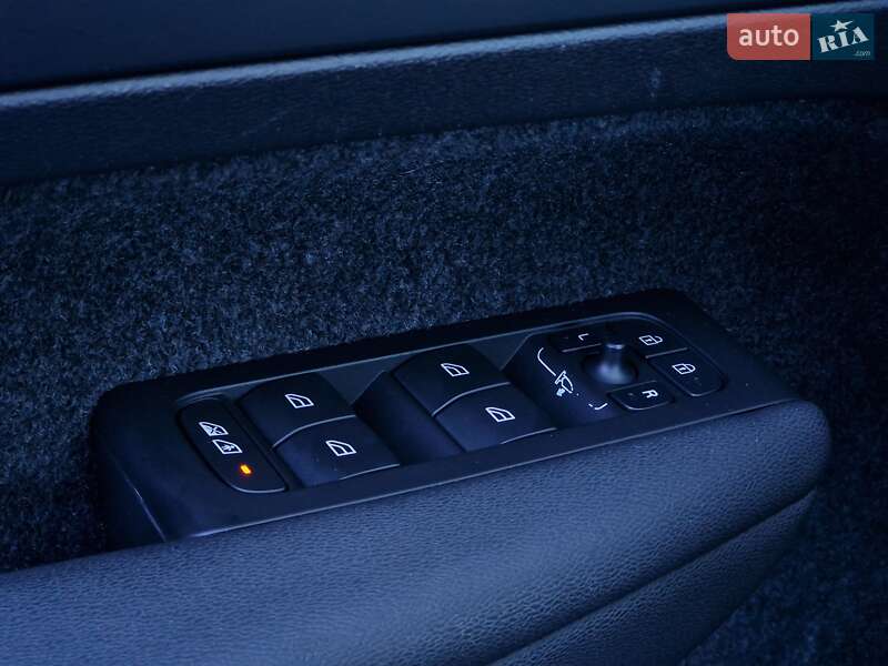 Внедорожник / Кроссовер Volvo XC40 Recharge 2022 в Одессе