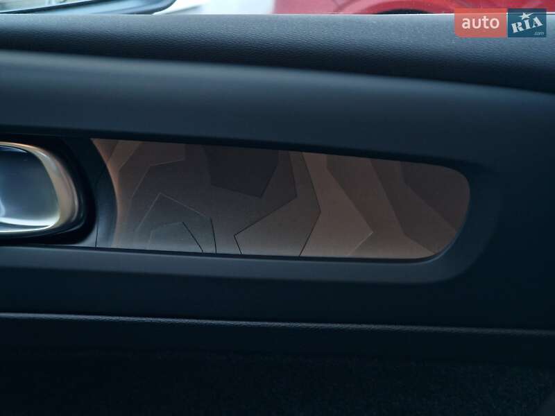 Внедорожник / Кроссовер Volvo XC40 Recharge 2022 в Одессе