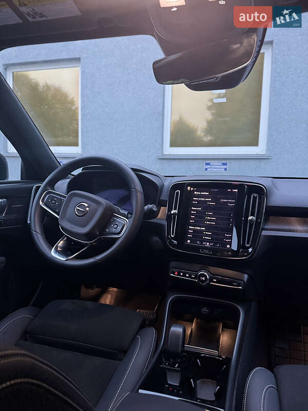 Внедорожник / Кроссовер Volvo XC40 Recharge 2022 в Ровно