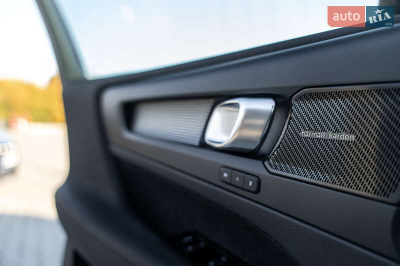 Внедорожник / Кроссовер Volvo XC40 Recharge 2021 в Львове