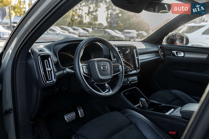 Внедорожник / Кроссовер Volvo XC40 Recharge 2021 в Львове