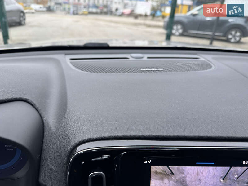 Внедорожник / Кроссовер Volvo XC40 Recharge 2022 в Тернополе
