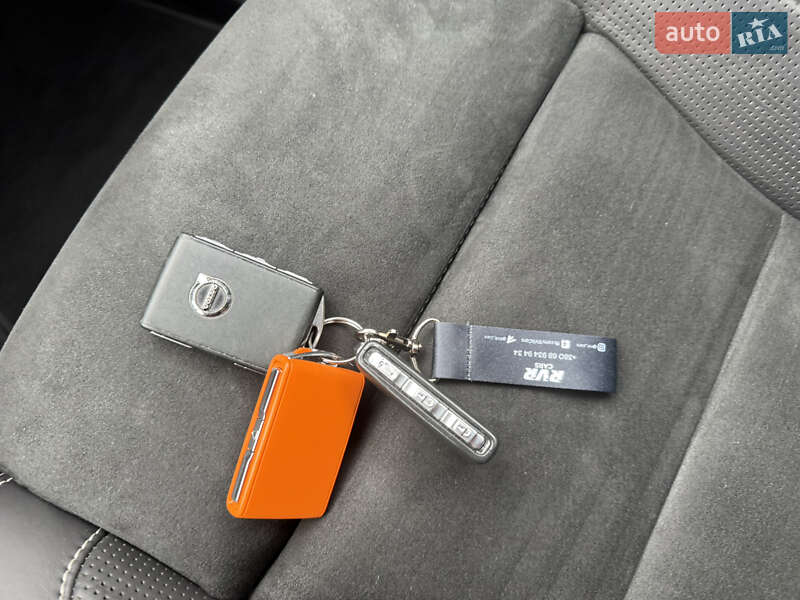 Позашляховик / Кросовер Volvo XC40 Recharge 2020 в Тернополі