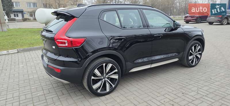 Позашляховик / Кросовер Volvo XC40 Recharge 2021 в Тернополі