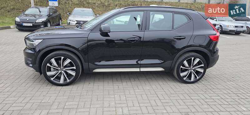 Позашляховик / Кросовер Volvo XC40 Recharge 2021 в Тернополі