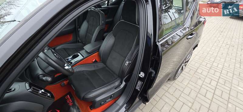 Позашляховик / Кросовер Volvo XC40 Recharge 2021 в Тернополі