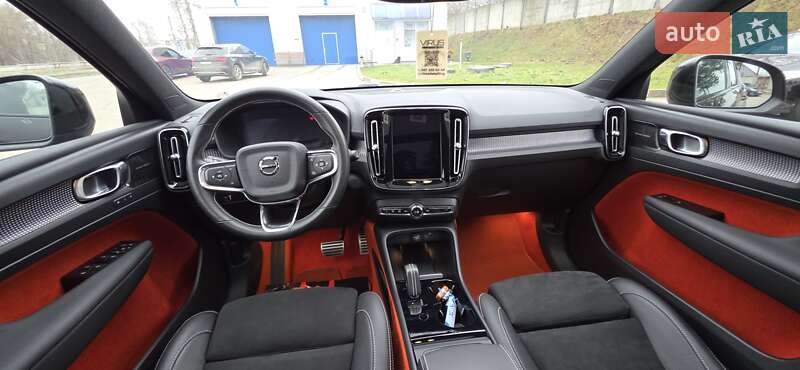 Позашляховик / Кросовер Volvo XC40 Recharge 2021 в Тернополі