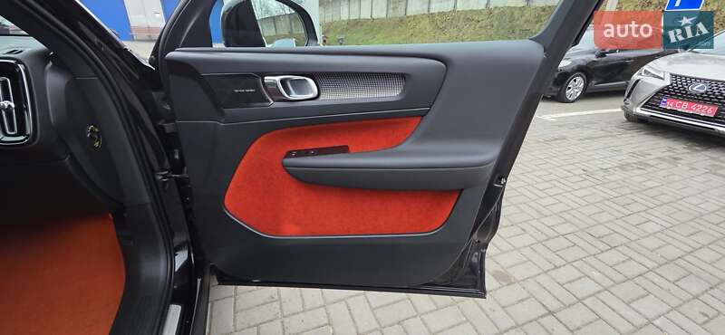 Позашляховик / Кросовер Volvo XC40 Recharge 2021 в Тернополі