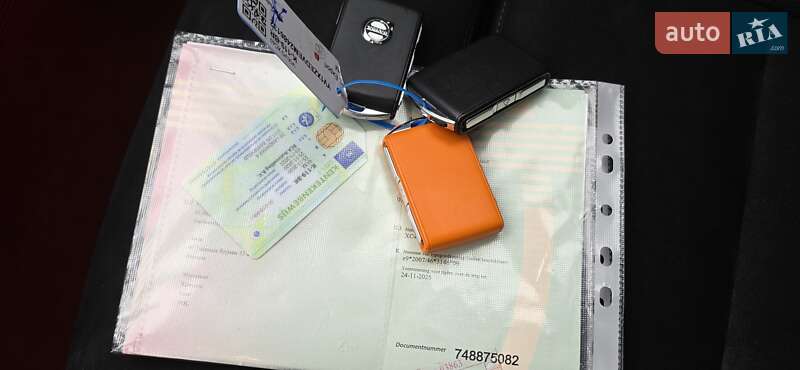 Позашляховик / Кросовер Volvo XC40 Recharge 2021 в Тернополі