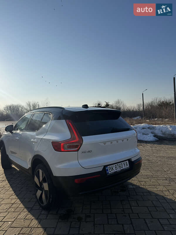 Внедорожник / Кроссовер Volvo XC40 Recharge 2022 в Ровно