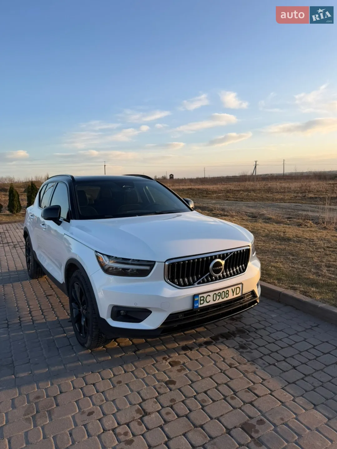 2021 Volvo XC40 - мініатюра 4