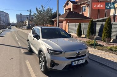 Позашляховик / Кросовер Volvo XC40 Recharge 2023 в Києві