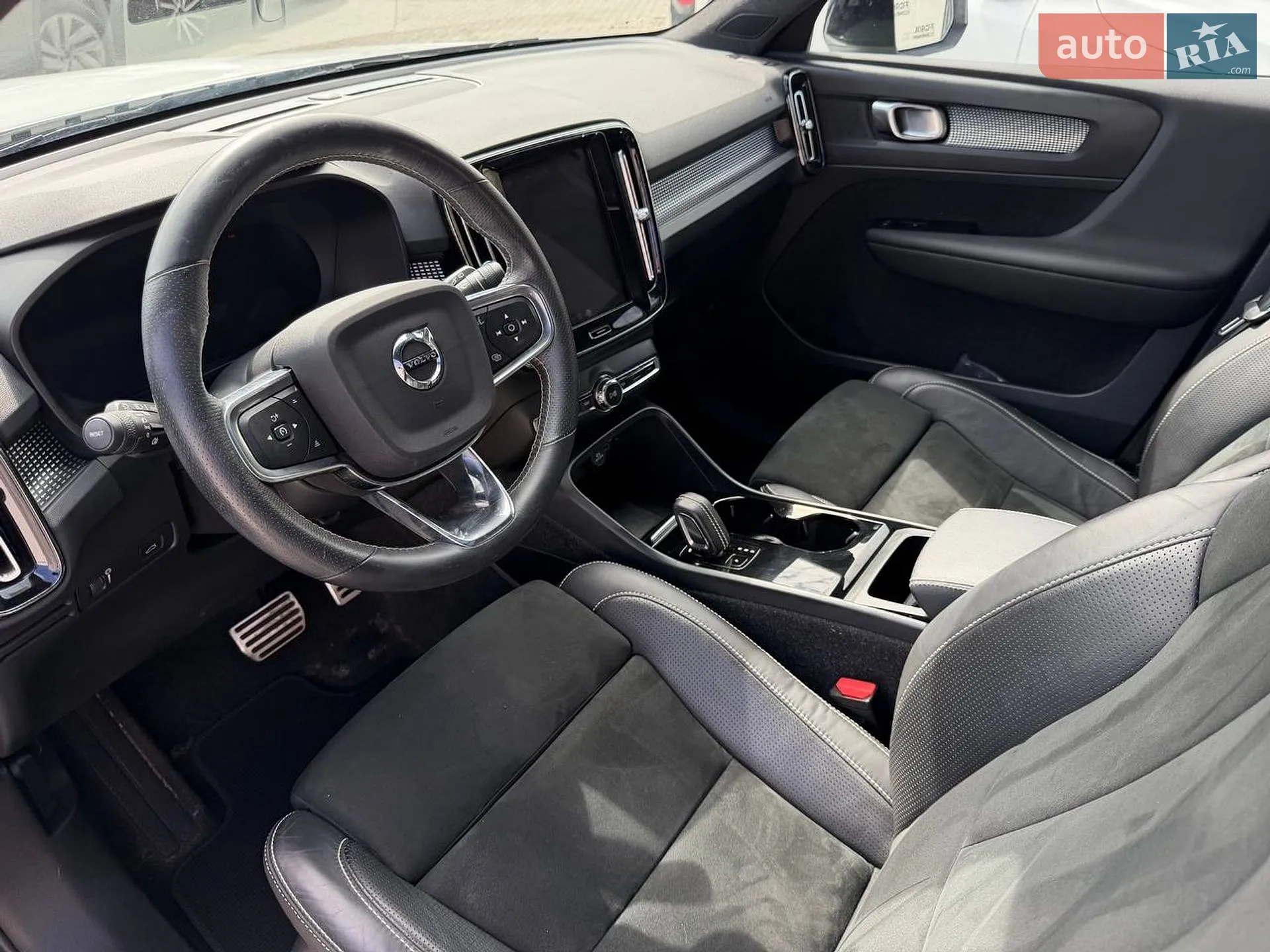 2021 Volvo XC40 - мініатюра 19